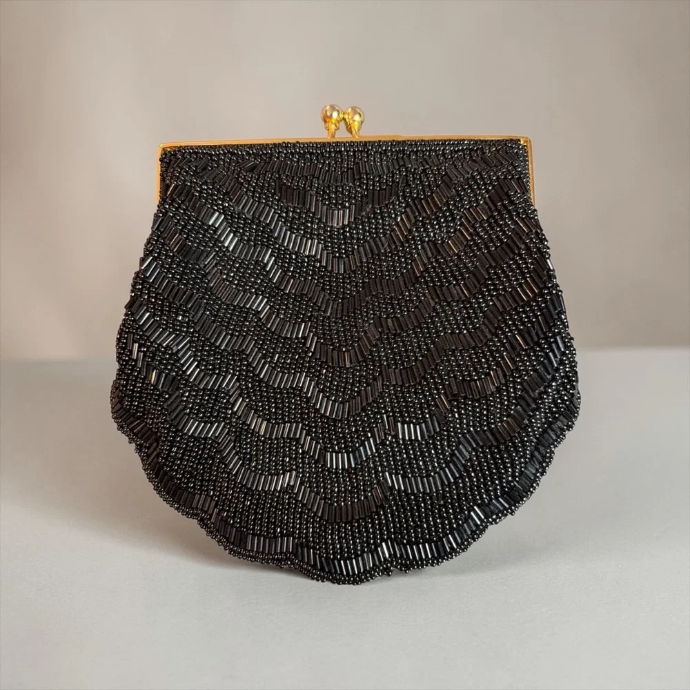 VINTAGE BLACK BEADED EVENING BAG — ART DECO STYLE CLUTCH W/ GOLD KISS LOCK CLAM
